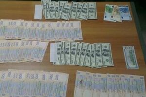 При обыске правоохранители изъяли 250 тыс. грн