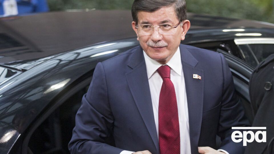 Давутоглу заверил, что Турция не намерена воевать на территории Ирака