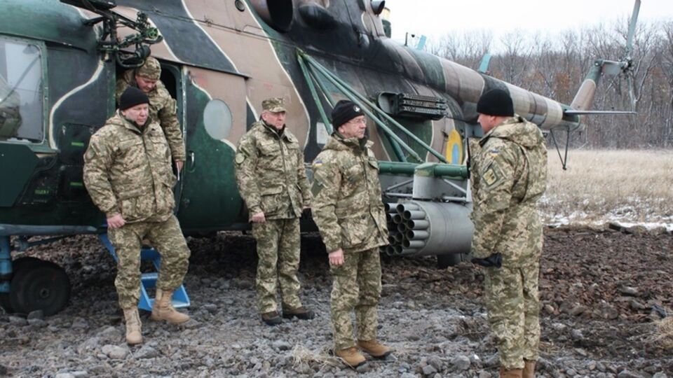 Подразделения АТО посетил замминистра обороны Украины Игорь Долгов