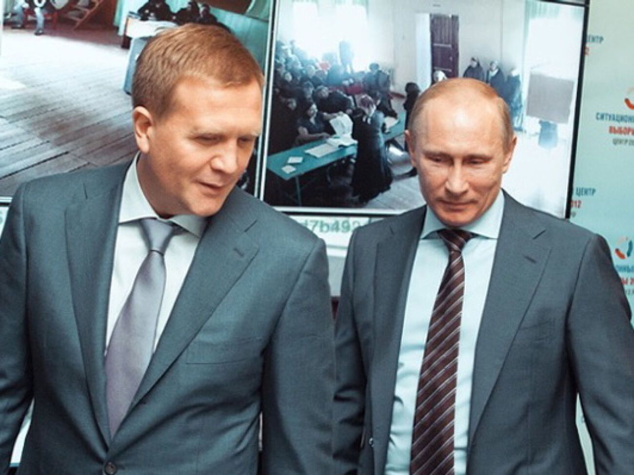 Шумков инвестировал в&nbsp;реконструкцию зданий на улице Варварка и в Китайгородском проезде, а также был совладельцем СК "Олимпийский" и месторождения "Норильск-1"