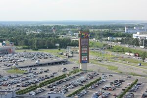 Дальнобойщики обосновались на парковке возле торгового центра "Мега" в Химках
