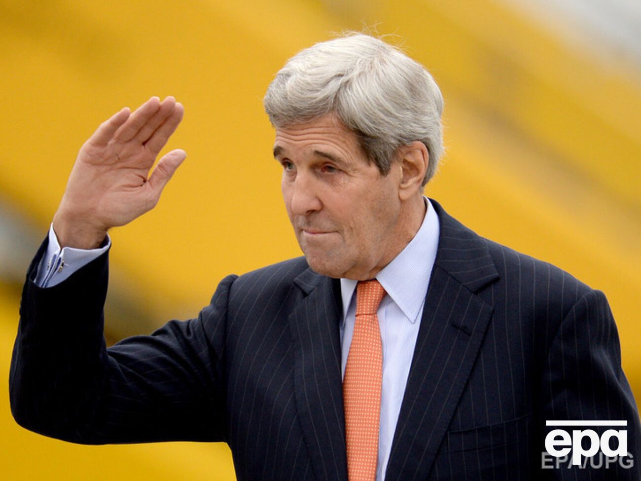 Керри заявил, что коалиция будет усиливать авиаудары по ИГИЛ