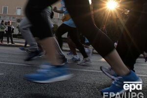 Мужчине стало плохо в 400 метрах от финиша