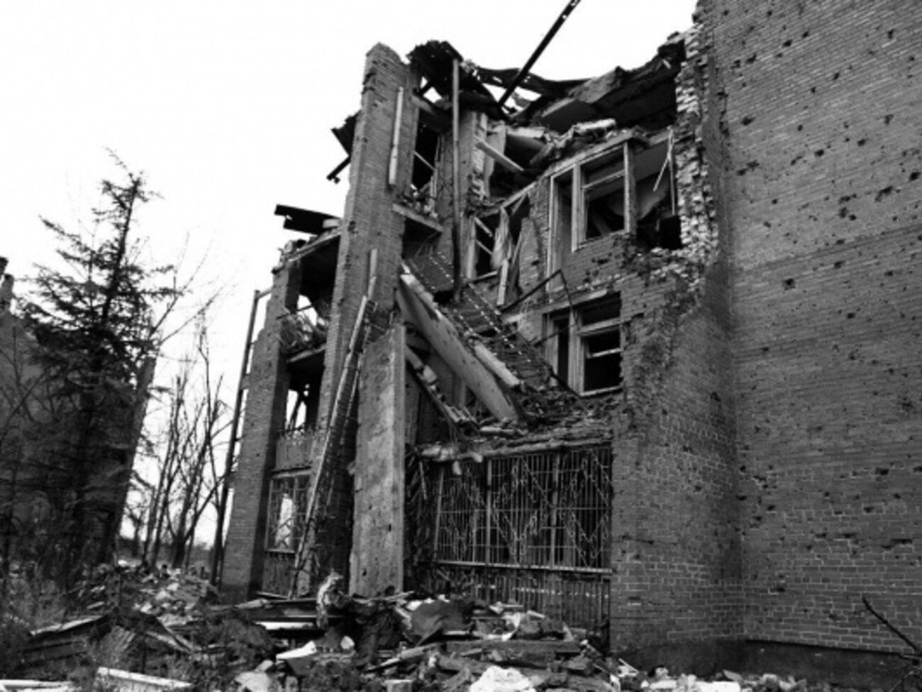 "Громадське ТБ" рассказало о том, как придерживаются условий перемирия обе стороны конфликта в Широкино