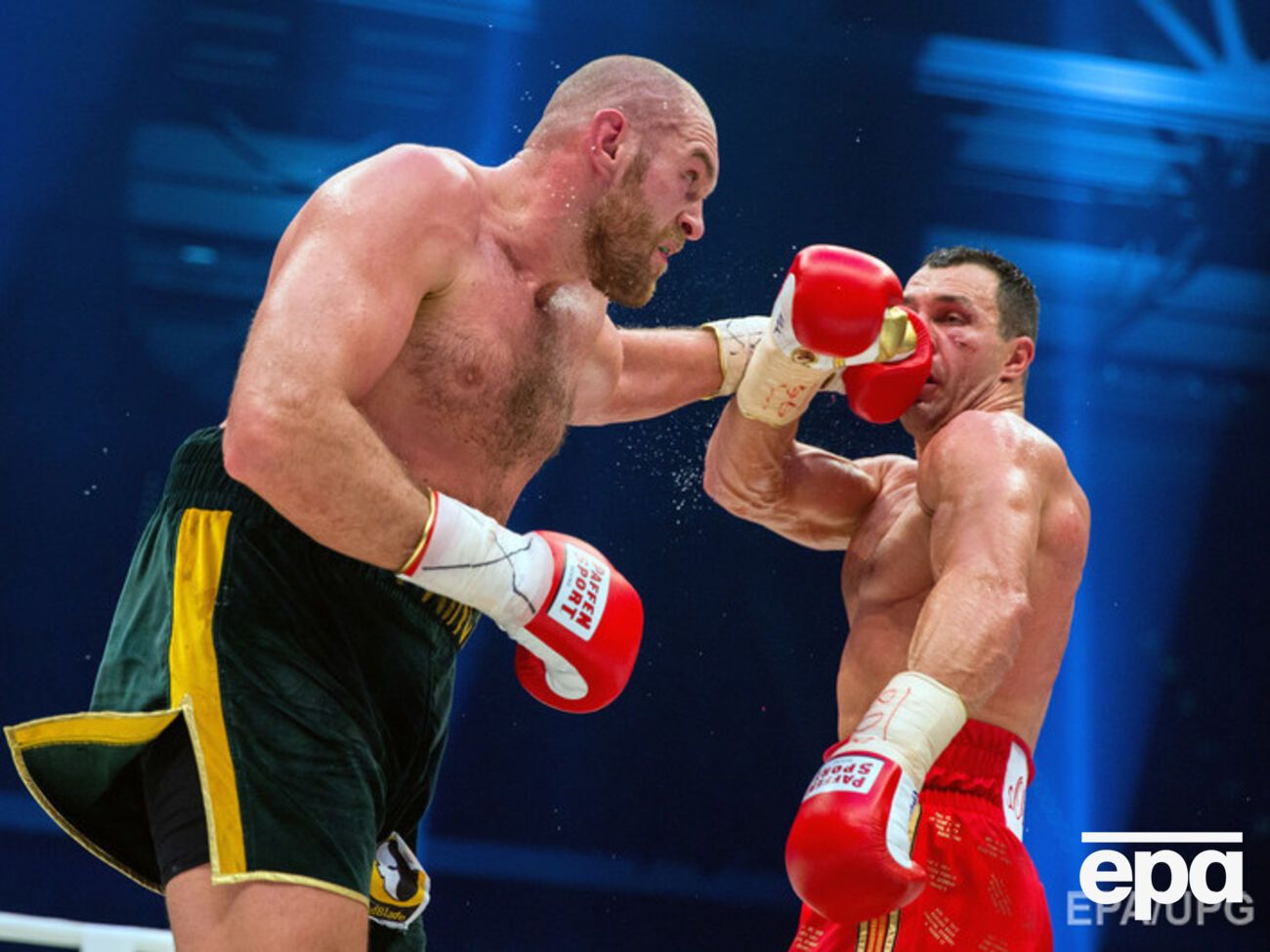 Фьюри пообещал уничтожить Кличко