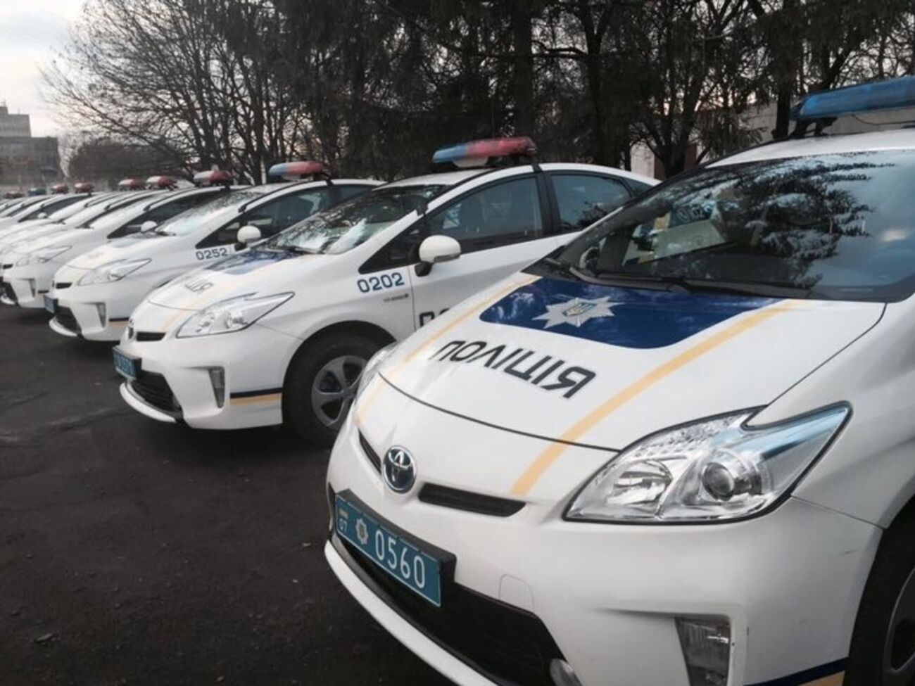 Новенькие автомобили украинских патрульных страдают не только в ДТП