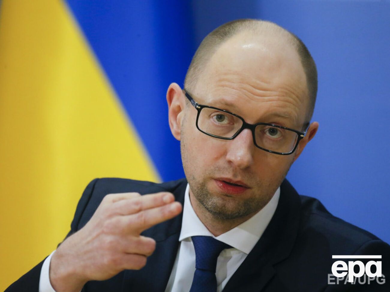 Яценюк сообщил, что 9 декабря Кабмин направит проект бюджета в Раду