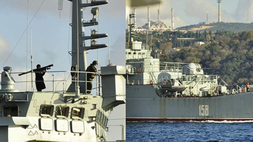 Российский военный позирует с ПЗРК на фоне Босфора