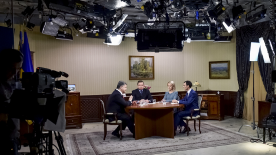 Порошенко: Для Путина Крым – территория, которая должна быть населена выходцами из Сибири