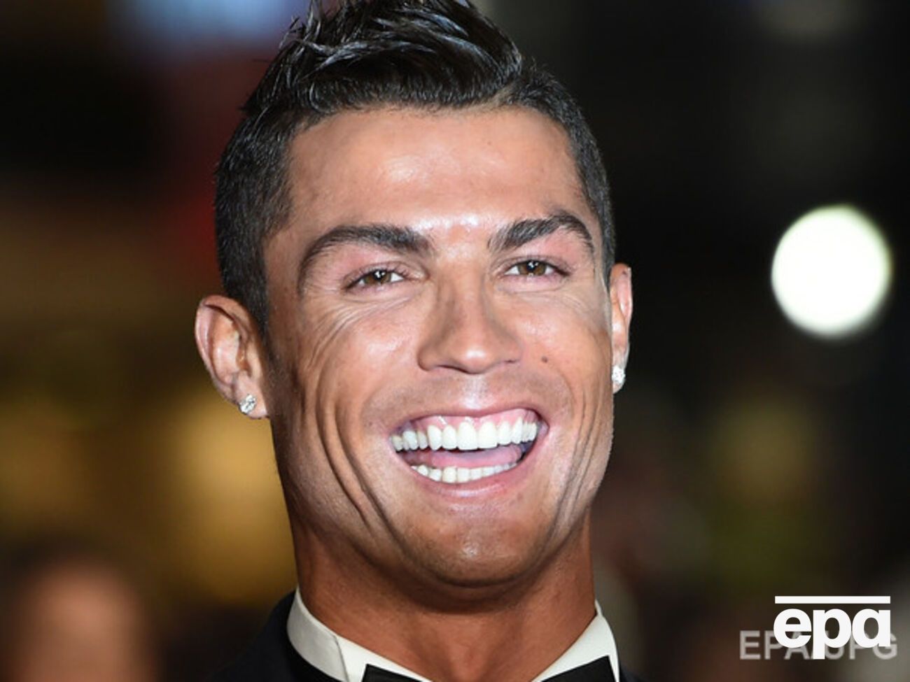 Роналду летает на встречи с любовником в Марокко