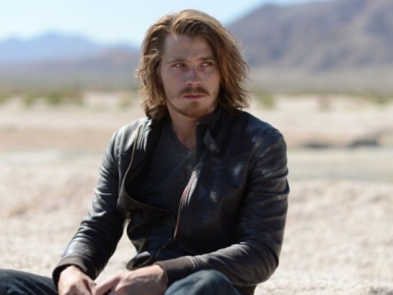 Художник встретит своего двойника в пустыне