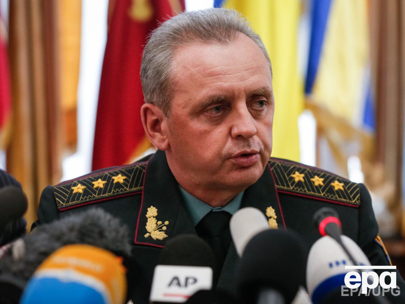 Муженко: В настоящий момент лишить статуса участника АТО нельзя