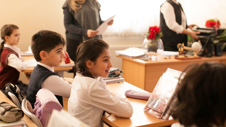 В Азербайджане родителей школьников будут штрафовать за прогулы их детей