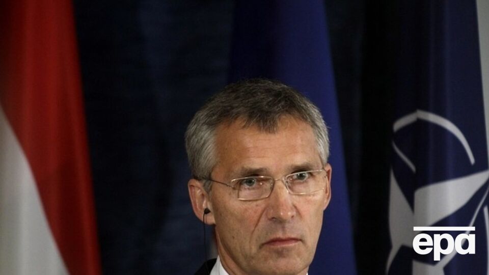 Удары с воздуха позволяют остановить продвижение боевиков ИГИЛ, отметил Столтенберг