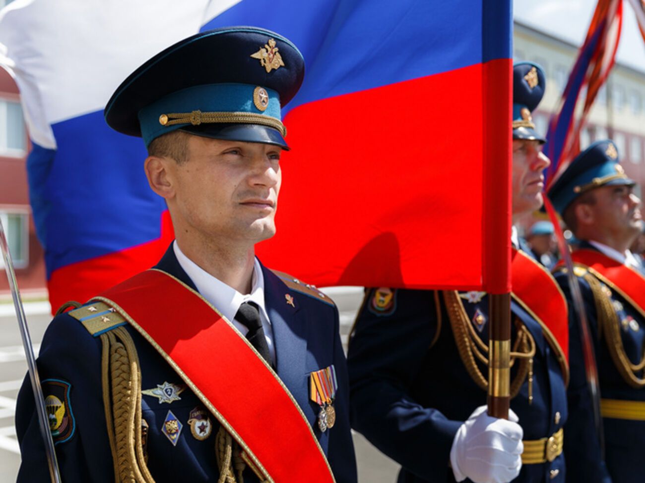 85% граждан гордятся вооруженными силами страны и 88% &ndash; российской историей