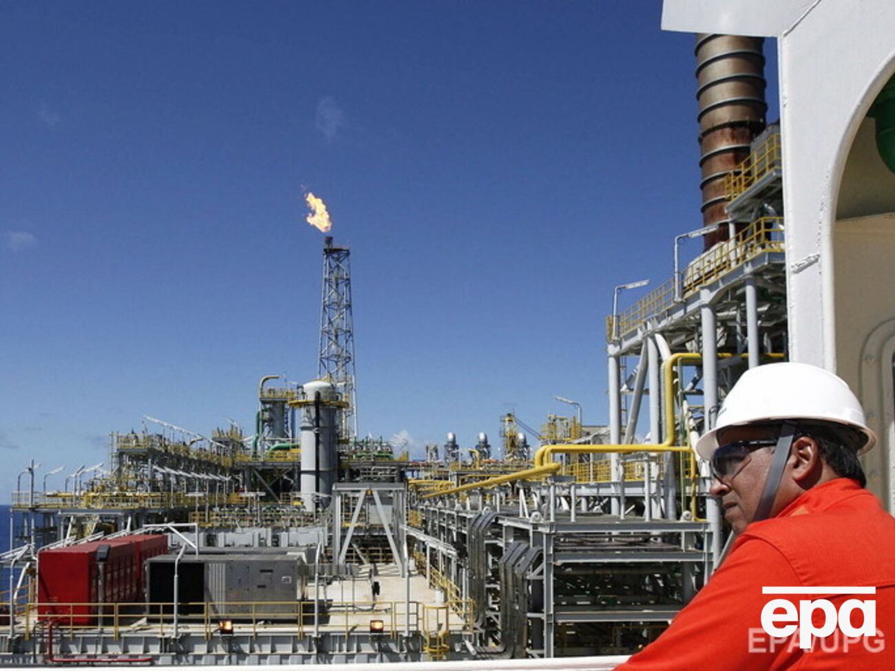 Цена на нефть опустилась до уровня 2009 года