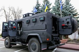 Новая бронемашина "Варта" принята на вооружение Нацгвардии и подразделений КОРД