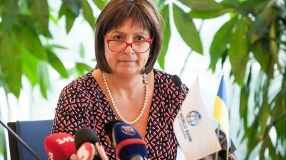 Яресько: Мы должны вписаться в запланированный дефицит 3,7% ВВП