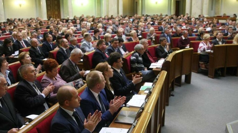 Парламент поддержал право на бесплатную медпомощь для пострадавших майдановцев