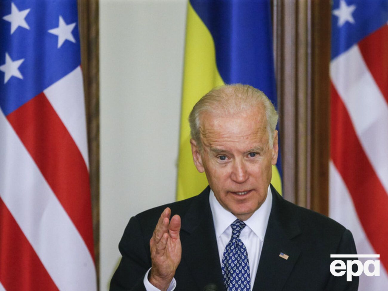 Байден выступает в украинском парламенте