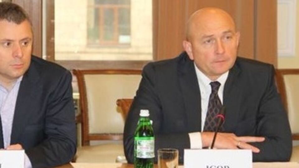 На уточняющий вопрос журналистов о причине увольнения Диденко ответил: "По собственному желанию"