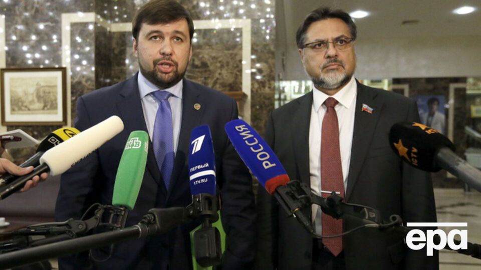 Представители боевиков присоединились к заседанию контактной группы. На фото – Денис Пушилин ("ДНР") и Владислав Дейнего ("ЛНР")