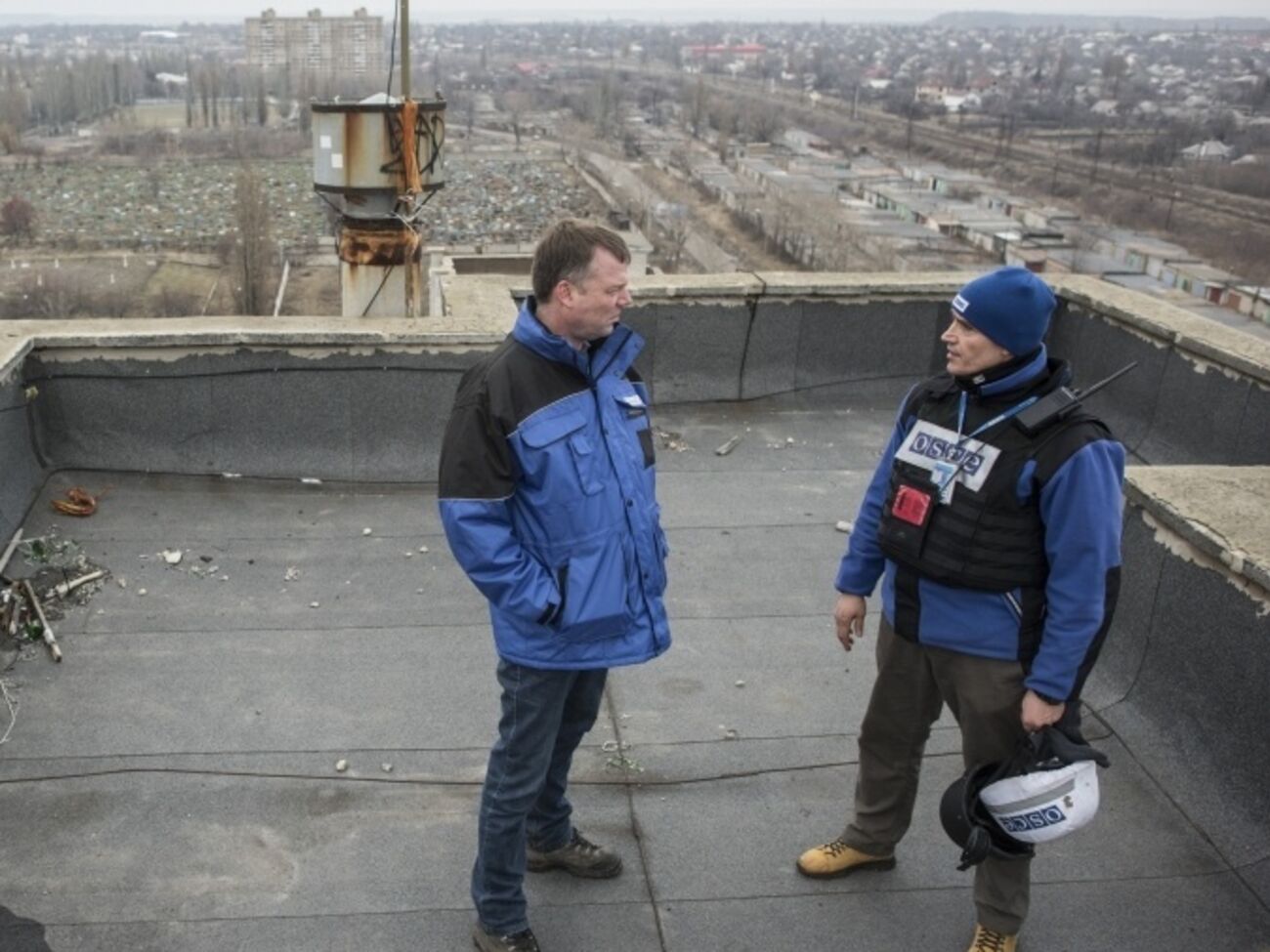 Одна камера будет&nbsp;размещаться на подконтрольной боевикам "ДНР" шахте "Октябрьский рудник", вторая --- в подконтрольной правительству Украины Авдеевка