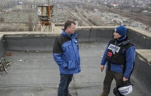 Одна камера будет размещаться на подконтрольной боевикам "ДНР" шахте "Октябрьский рудник", вторая --- в подконтрольной правительству Украины Авдеевка