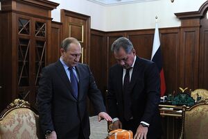 Шойгу сообщил, что найденный на месте крушения бортовой самописец уже доставили в Россию