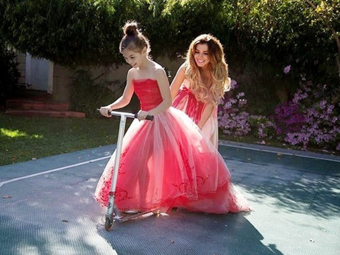 Алина Седокова пишет и читает рэп на английском языке