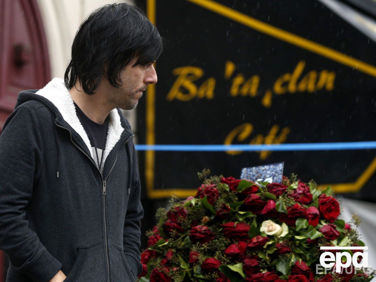 СМИ: Полиция опознала третьего террориста, взорвавшего себя в "Батаклане"