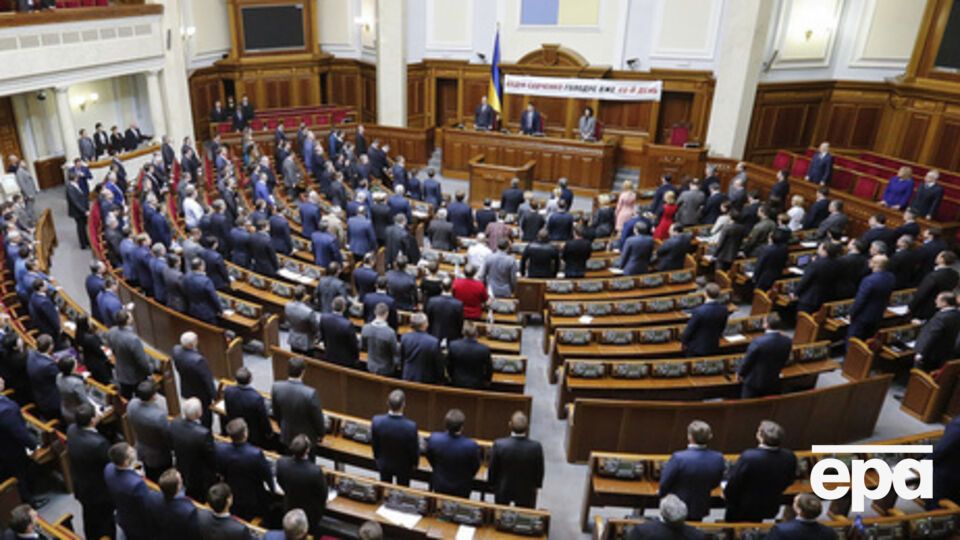 Представители СМИ имеют право присутствовать на заседаниях комитетов, кроме случаев, когда по решению комитета проводится закрытое заседание