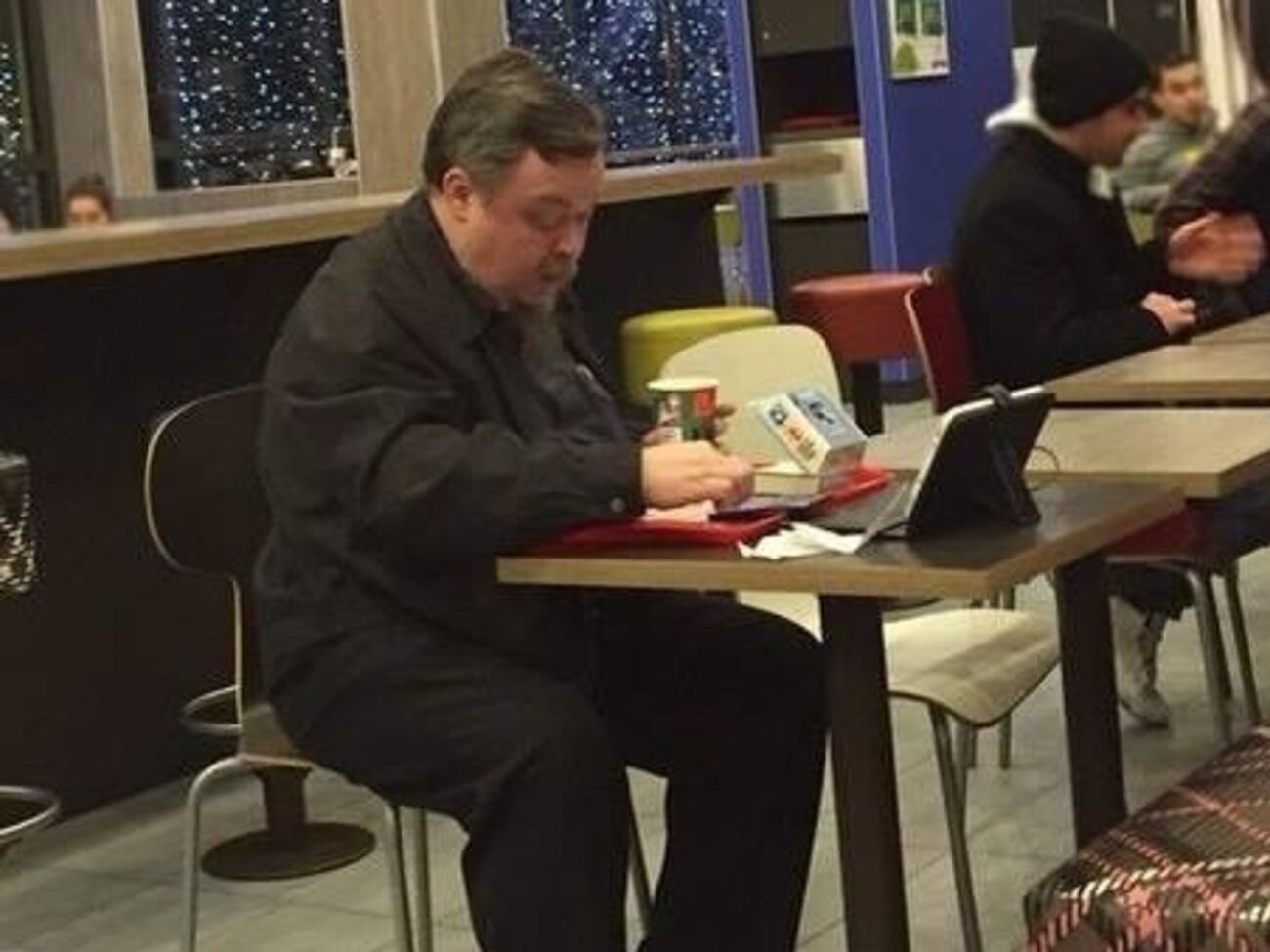 Протоиерей Всеволод Чаплин: Перекусить в&nbsp;McDonald's не грех