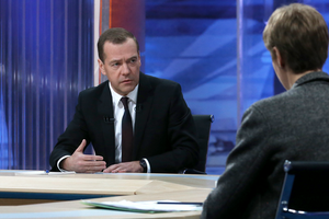 Медведев: К 2018 году в Крыму запланировано построить две новые электростанции