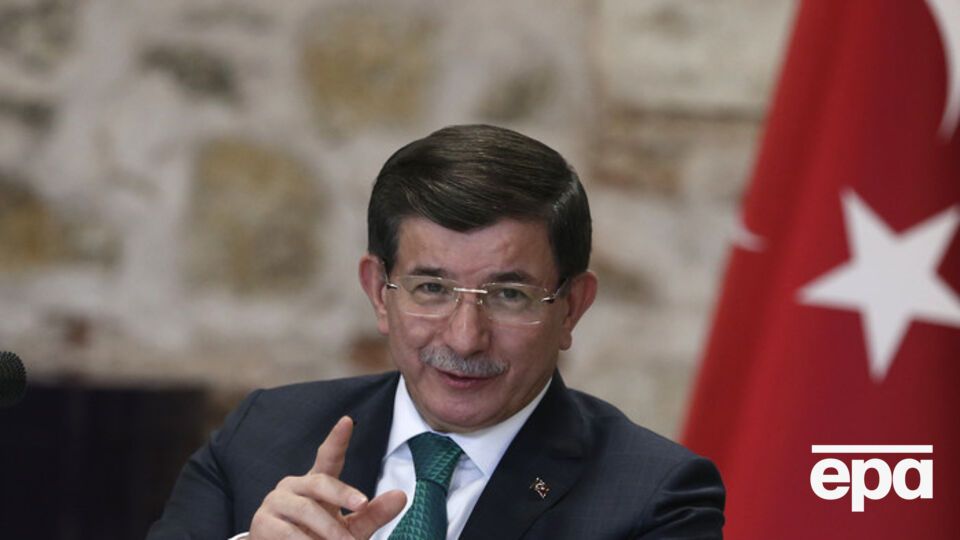 Давутоглу: Обстрелы россиянами сирийских туркменов вызывают возмущение Анкары