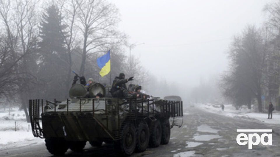 Украинские войска пытаются отбить у боевиков Углегорск