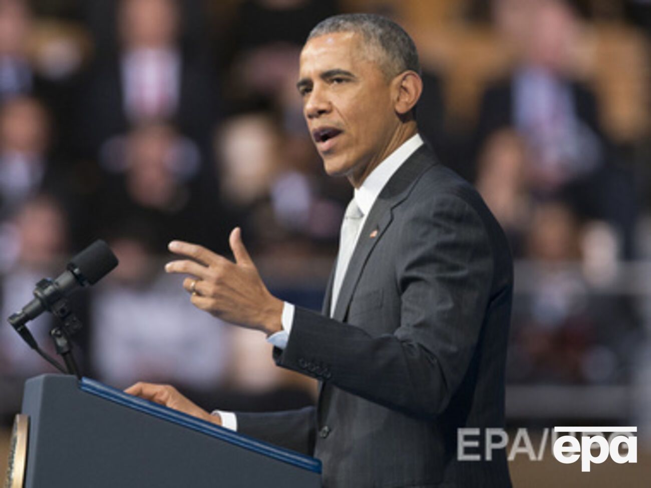 Обама: Мы будем усиливать давление на Россию, помогая Украине