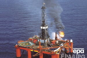 Brent держится у отметки в $58 за баррель