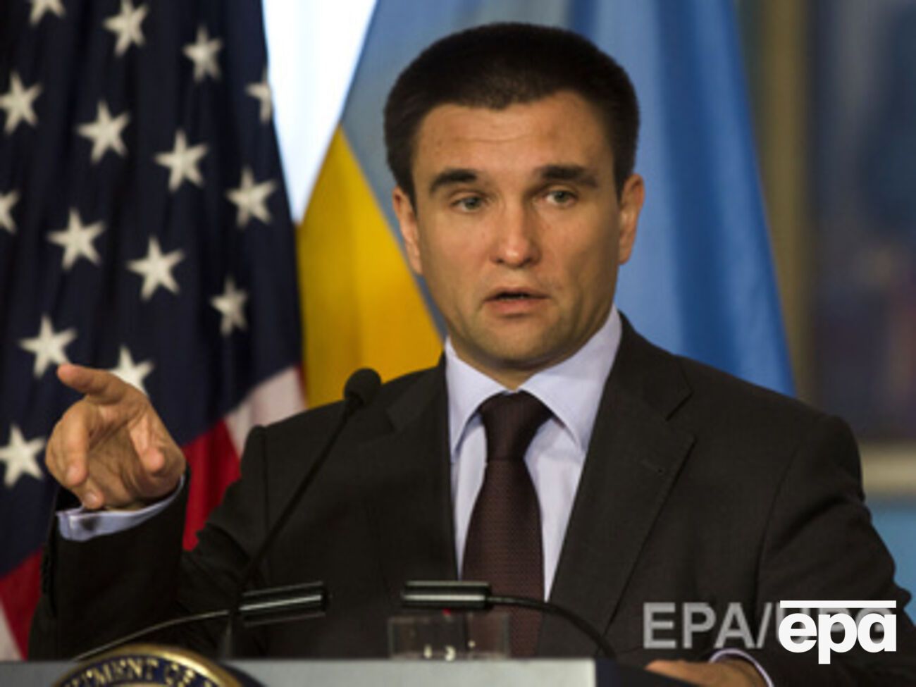 Климкин призвал прекратить обстрелы на Донбассе