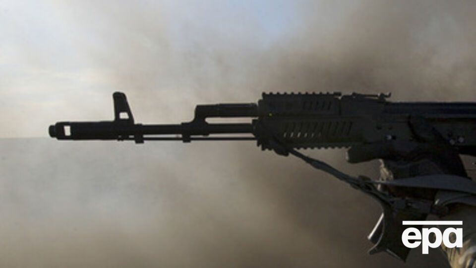 Украинские силовики оттесняют боевиков к границе с Россией