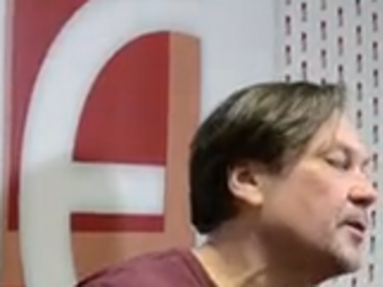 11 февраля автор представит сборник в Днепропетровске, 12 февраля --- в Кривом Роге и 13 февраля --- в Запорожье