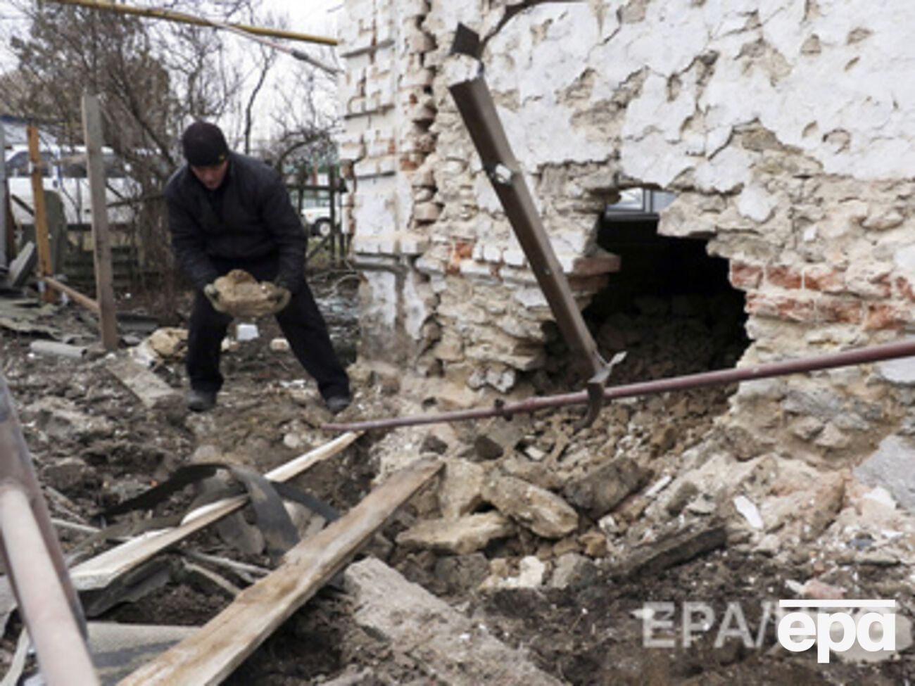 Ночью с 10 на 11 февраля наибольшее количество обстрелов фиксировалось на луганском направлении