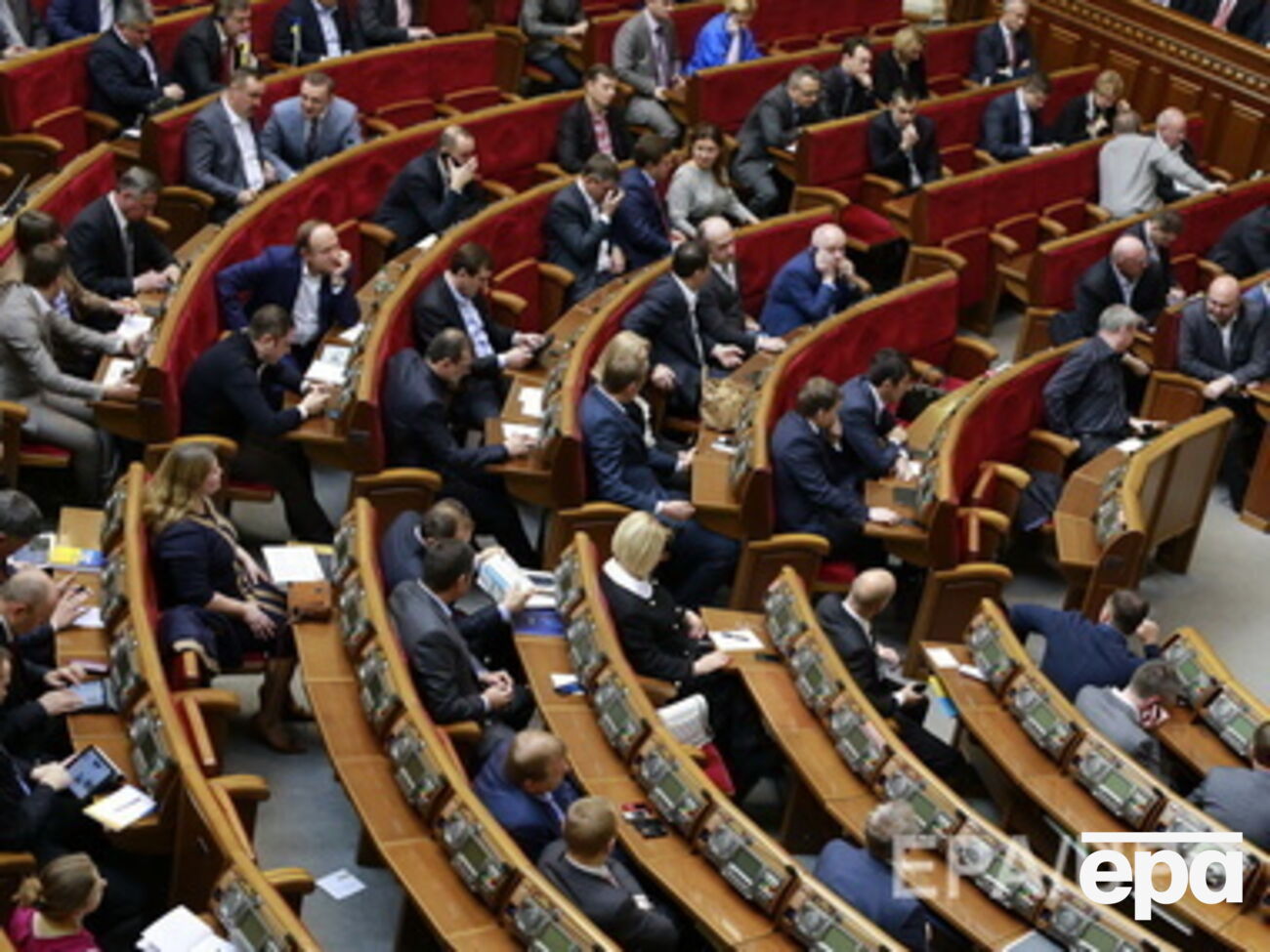 Рада собирается ввести институт тюремных капелланов