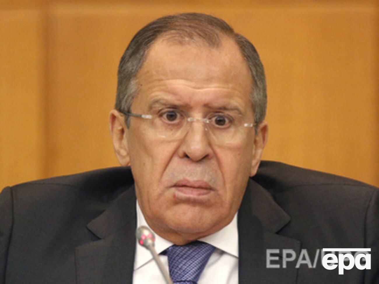 Лавров требует возобновить соцвыплаты на захваченных боевиками территориях