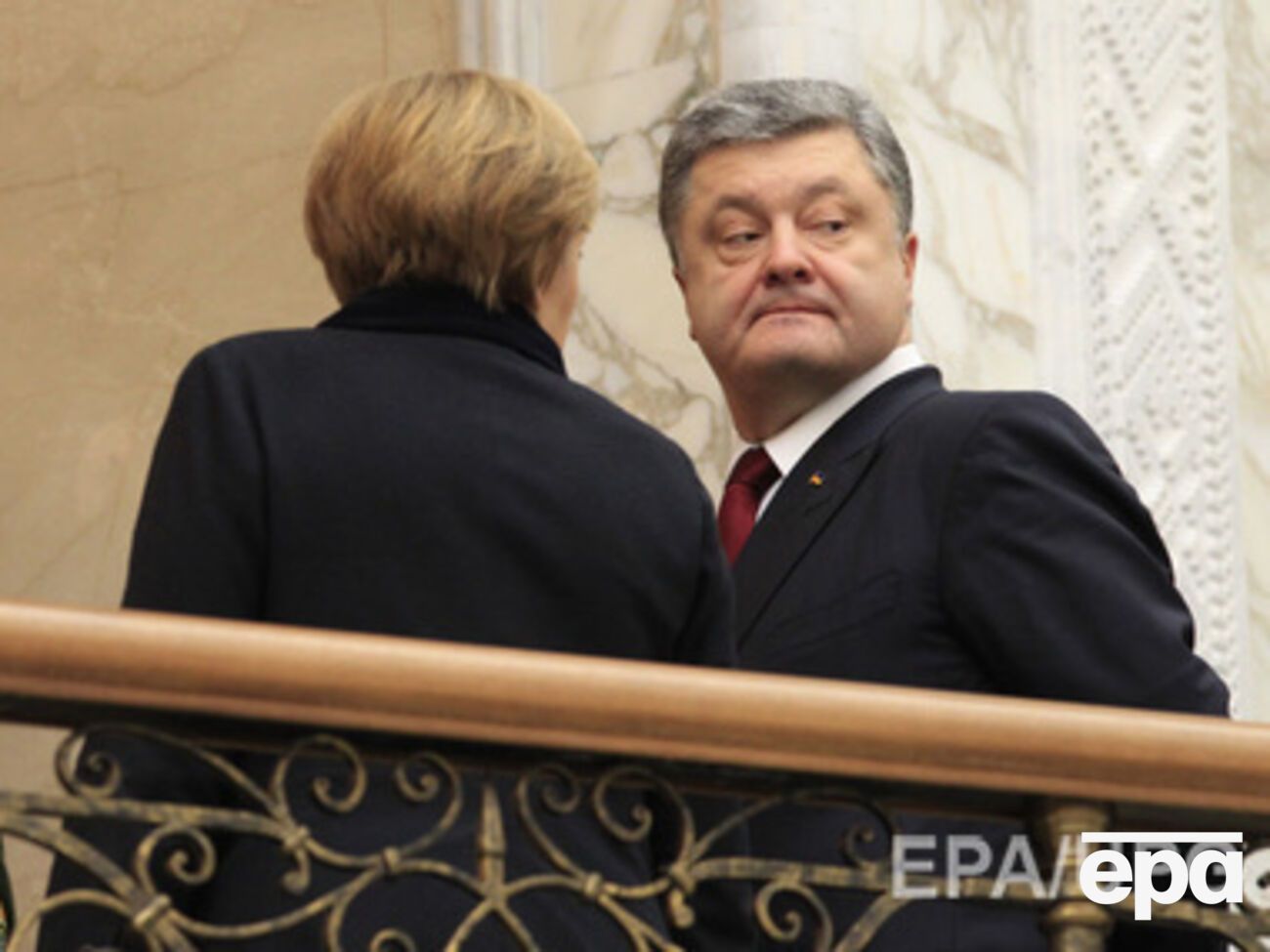 Порошенко покидал комнату для переговоров, чтобы позвонить в Генштаб ВСУ