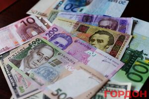 Кредит МВФ и новые Минские соглашения укрепили официальную гривну на 46 копеек – 25,1 грн/$