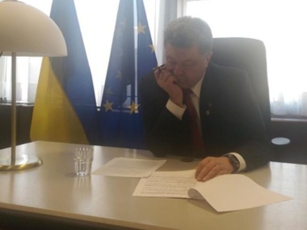 Петр Порошенко в Брюсселе уже провел несколько встреч
