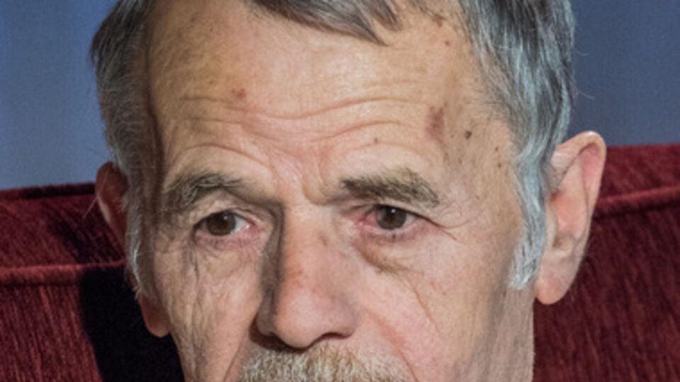 Мустафа Джемилев не может попасть в Крым с апреля прошлого года