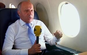 Лоран Фабиус сообщил, что позиция Франции по "Мистрлям" не изменилась после переговоров в Минске