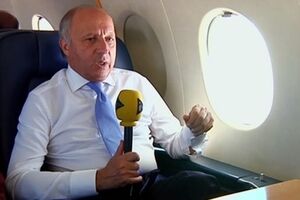 Лоран Фабиус сообщил, что позиция Франции по "Мистрлям" не изменилась после переговоров в Минске